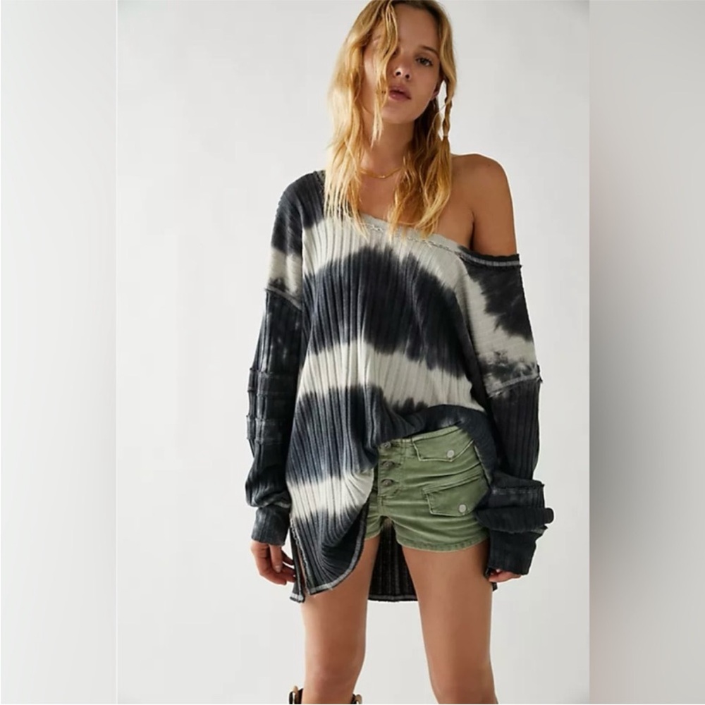 We the Free by Free People Tie Dye Sunset Oversized Tee in Blue Motif EUC